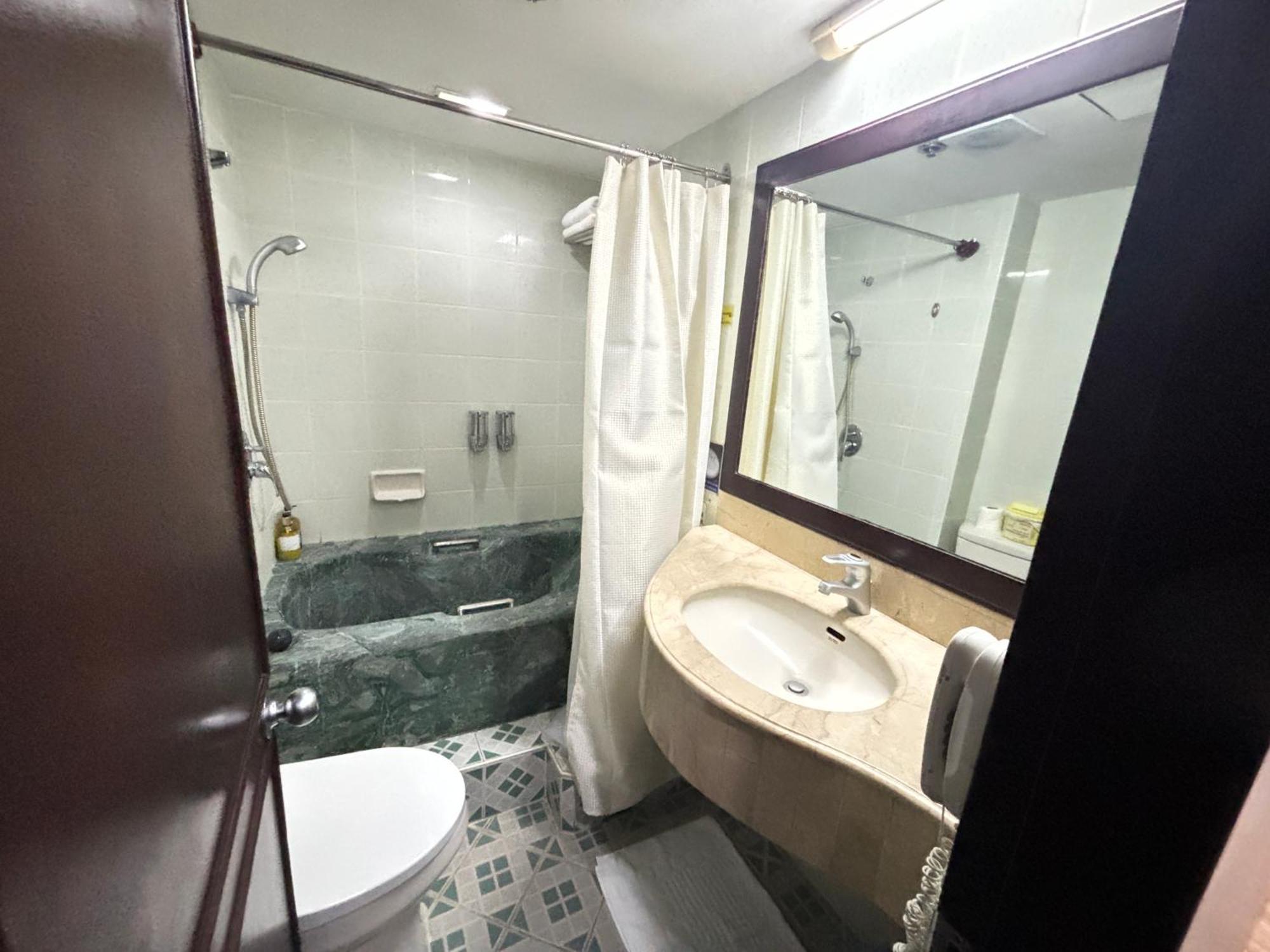 Hotel Asia Cebu Eksteriør bilde